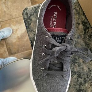 Sperry boys shoes brand new